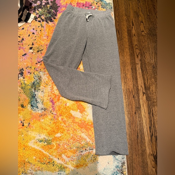 Perfect white tee Collin’s Lounge Pants - Drawstring Waist - Picture 2 of 6